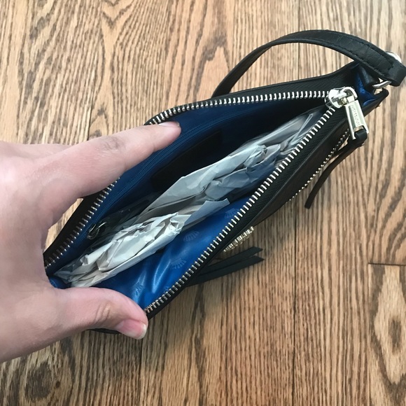 Juicy Couture Clutch - NEW - Picture 3 of 3